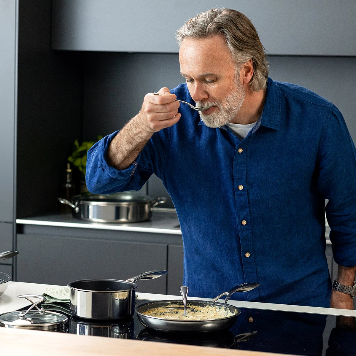 SteelShield™ Hybrid Non-Stick Induction Hob Saucepan - 3 Sizes 2 SteelShield™ Hybrid Non-Stick Induction Hob Saucepan - 3 Sizes - Image 2