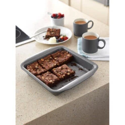 Momentum Roast & Bake Set, 3 Piece 11 Momentum Roast & Bake Set, 3 Piece -Circulon Circulon ChocCake 2 6a4ed11f a5f9 4be5 b330 1bebf4e6aa81